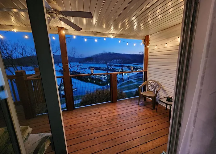 Peaceful 1St Floor Lakeside Condo Minutes From Osage Beach And Ozark State Park